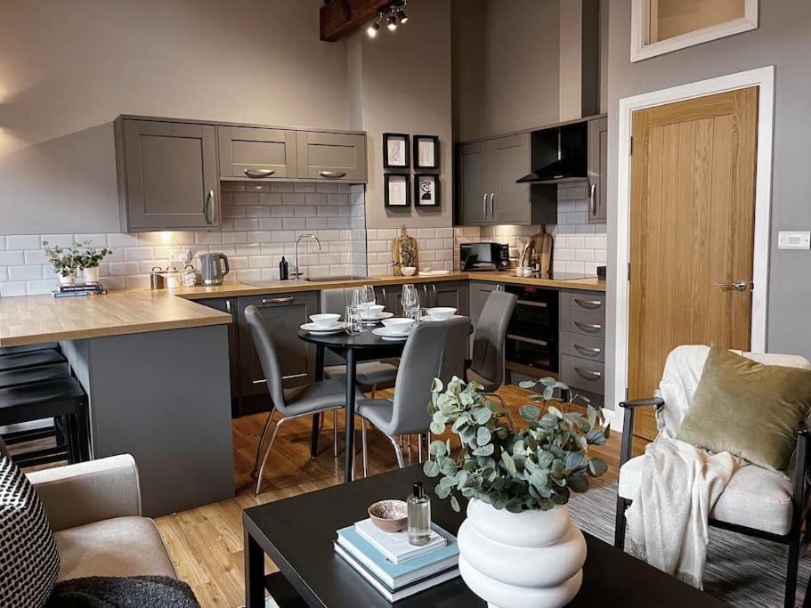 טודמורדן Cosy 2 Bedroom Apartment מראה חיצוני תמונה